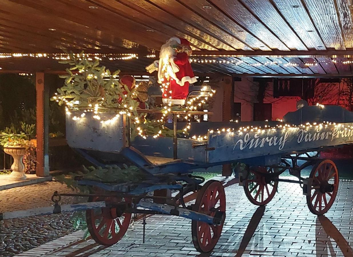Hotel Schrenkhof Unterhaching Eksteriør bilde