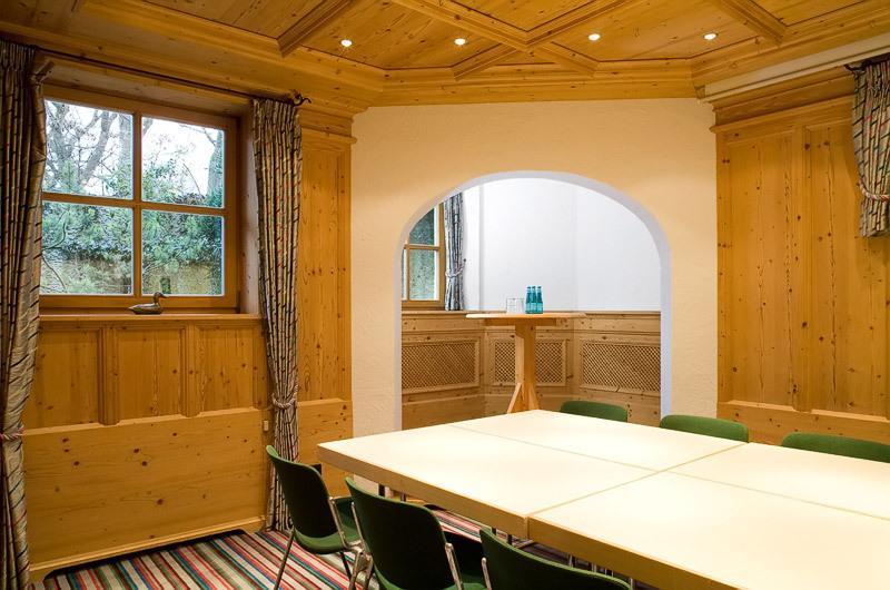 Hotel Schrenkhof Unterhaching Eksteriør bilde